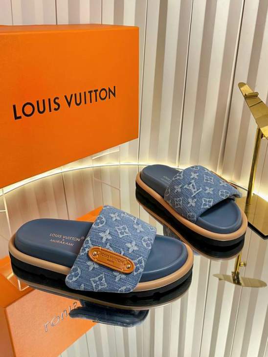 Picture of Louis Vuitton Slippers _SKULVsz35-41mnq1205501